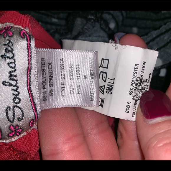 Bundle of 2 shortsleeved stretchy tops - Picture 7 of 8